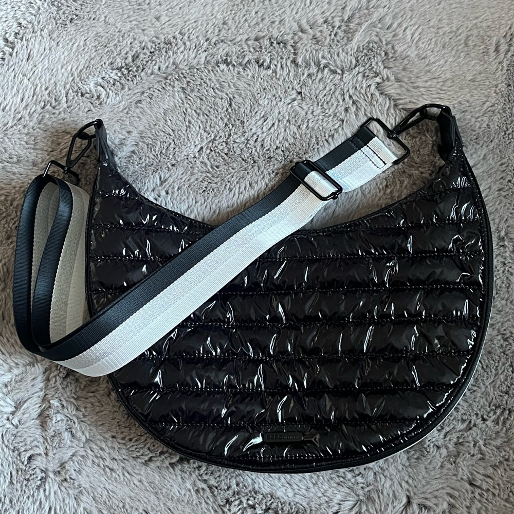 Women’s BCBGeneration Black Puffer Puffy Crossbody Bag Purse With Racer Straps